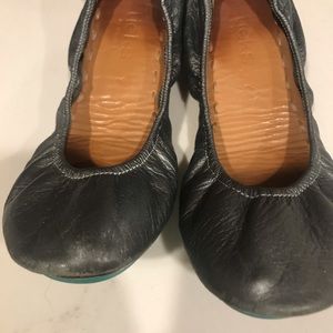 Metallic Pewter Tieks - Size 7